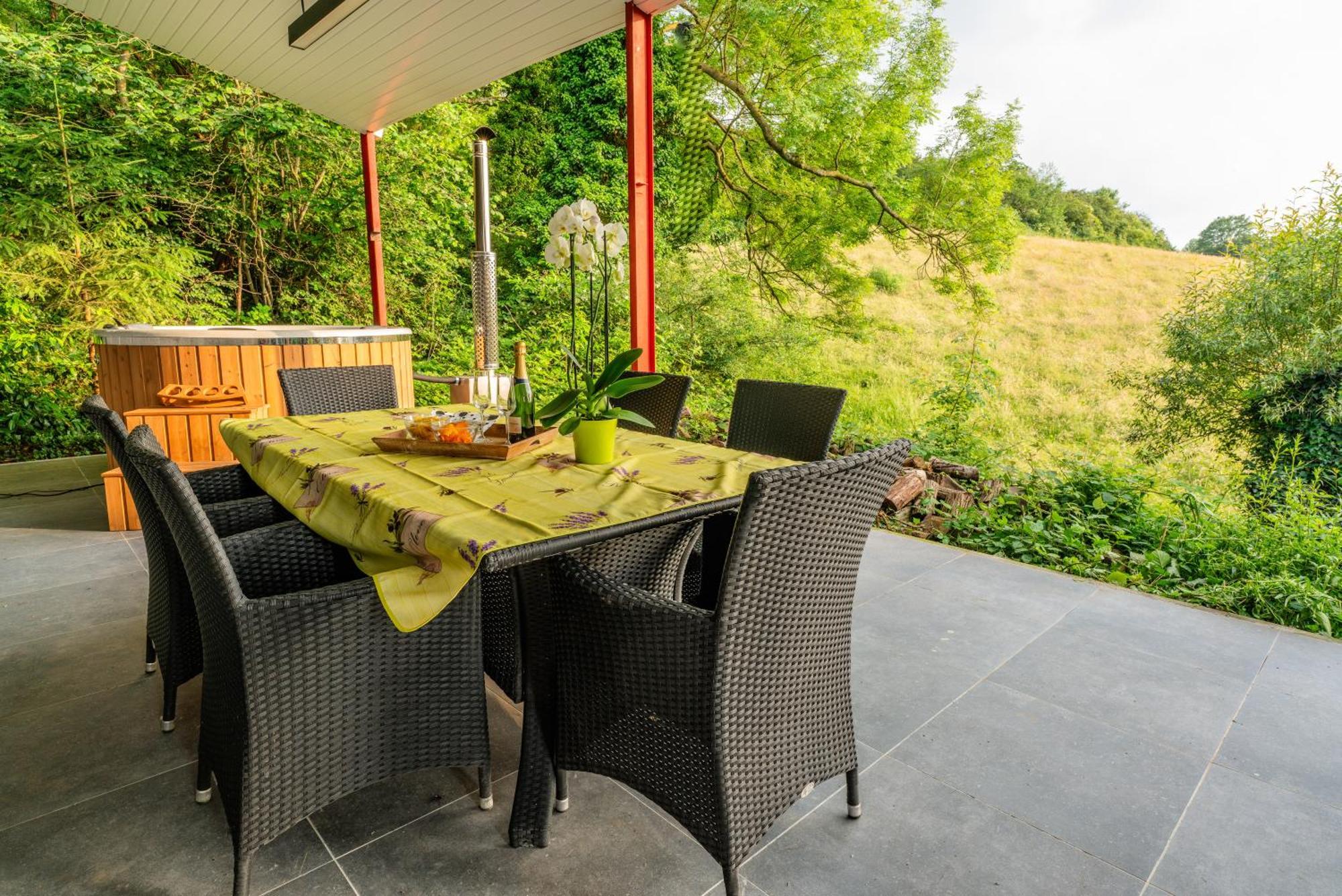 Guest House En Famille Ou En Couple A La Campagne Romsee Exterior foto